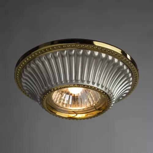 Точечный встраиваемый светильник Arte Lamp ARENA A5298PL-1WG