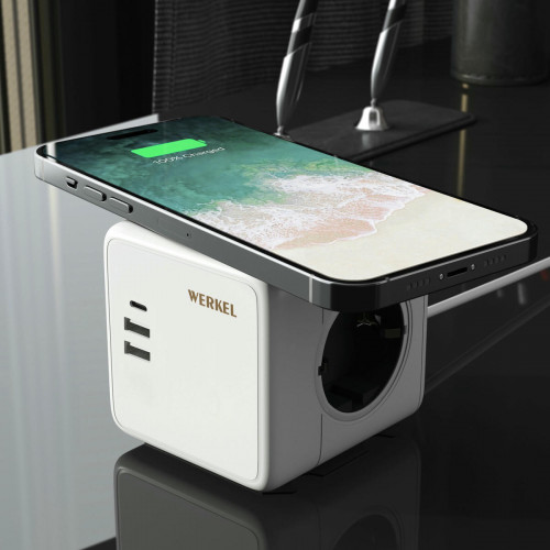 W6513501/ Розеточный блок 3-местный + 3 USB + беспроводная зарядка