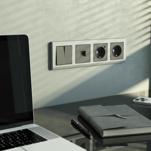 W1171764/ Розетка с заземлением, шторками и USB тип A+C (графит матовый)